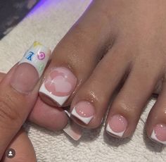 Y2k Toe Nail Designs, Y2k Toenails, Valentines Toes, Acrylic Toe Designs, Simple Toe Nail Designs, Acrylic Toe Nail Designs, Cute Acrylic Toes, Toes Manicure, Baddie Toe Nails