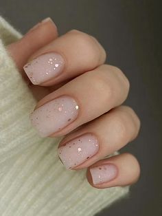 European Nail Designs, Simple Sparkle Nails, Simple Nails Winter, Shellac Nails Designs, Uñas Color Nude, Everyday Nails, Bridal Nail Art, Nagel Tips