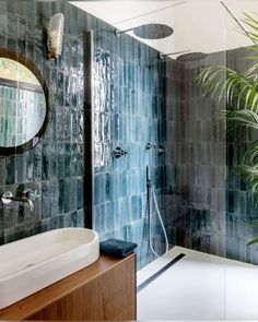 Bathroom Tile Designs, Bathroom Inspiration Decor, Dream Bathrooms, Stylish Bathroom, Bathroom Layout, Bathroom Renos, Dream House Interior, House Bathroom