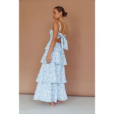 Beautiful blue and white maxi dress with tie up tiers. Perfect for a spring shower or beach event! Grad Dresses High School, Blue And White Summer Dress, Beach Dresses Casual, Blue Floral Maxi Dress, Summer 25, Frill Skirt, Coastal Grandmother, Skirt Maxi, Blue And White Floral