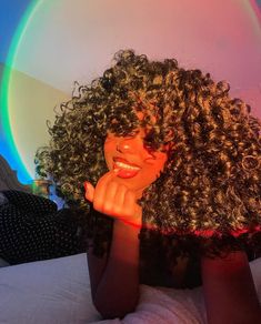 Cute Hair For Black Women, Short Length Curly Hair With Layers, Fluffy Curls Black Women, Aesthetic Hair Pictures, Curly Bangs Black Women, Curly Fro Black Women, Aesthetic Curly Hair Girl, Type 3c Curly Hair, Long Curly Hair With Bangs And Layers