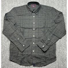 Untuckit Angelus Shirt Mens S Reg Fit Gray Window Pane Long Sleeve Button Up New Please Review Pictures Of Measurements To Ensure Proper Fit. Brand: Untuckit Style: Button Up Color: Multicolor Pit To Pit: 20 In Length: 27 In Pit To Cuff: 20.5 In Sold As Pictured. Thanks For Looking! Please Feel Free To Offer On Multiple Items And Also Take Advantage Of Combined Shipping! Check Back Regularly As New Items Are Added Daily. Light Blue Plaid, Button Up Shirt Mens, Button Down Shirt Mens, Window Pane, Striped Long Sleeve Shirt, Mens Plaid, Long Sleeve Plaid, Plaid Flannel Shirt, Short Sleeve Button Up