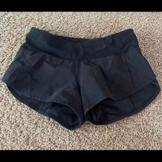 Super Cute Brand New Lululemon Shorts Black Yoga Shorts With Pockets, Black Lululemon Shorts, Country Outfits Women, Cute Skirt Outfits, Black Lululemon, Lululemon Shorts, Fashion Fits, Outfits Women, Country Outfits