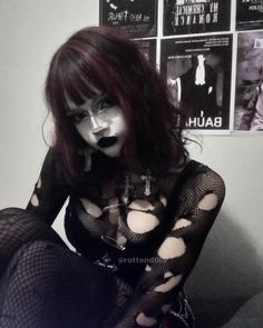 Gothic Room, Goth Women, Types Of Girls, Gothic Girls, Edgy Outfits, Outfit Idea, Pretty People, Makeup Looks