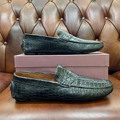 Leonardo Principi Made In Italy 100% Calfskin (Alligator) Black Leather Shoes With Alligator Pattern, Luxury Crocodile Pattern Loafers With Round Toe, Luxury Leather Loafers With Crocodile Pattern, Slip Ons, Loafer Shoes, Alligator, Calf Skin, Men's Shoes, In Italy