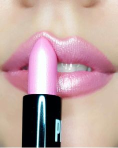 Pink Lipstick Shades, Lipstick Kit, Pink Lipstick, Natural Eye Makeup, Beautiful Lips, Lipstick Makeup