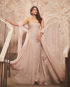 Glamorous and Gorgeous Party Wear Western Gowns That You Can Rock as a Cocktail Dress Beautiful Gown Designs, Western Gowns, Champagne Gown, Lavender Gown, Western Gown, Floral Frocks, Frock Fashion, Sheer Gown, Style Guru