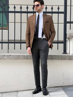 Tan Blazer Outfits Mens, Outfits Simples, Tan Blazer Outfits, Camel Blazer, Suit Combinations, Knitted Jacket, Tan Blazer