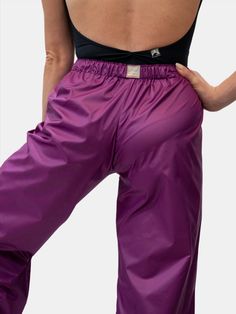 The MP5003 purple warm-up dance trash bag pants are designed to provide optimal warmth to your leg muscles during or between dance classes or rehearsals, ensuring comfortable movement. Product Details Size Small: height up to 167 cm / 5'6 ft Size Medium: height from 168 cm to 185 cm / 5'7 to 6'2 ft Suitable for both women and men Crafted from a high-quality nylon to ensure maximum comfort and durability, making them perfect for frequent wear Elastic hems at the bottom, so you can adjust them to your taste! Fabric: Nylon Handmade warm-up trash bag pants Made in Italy For the best care, we recommend handwashing it in cold water and allowing it to air dry. About Atelier della Danza MP's Warm-up products Step into comfort and style with Atelier della Danza MP's sensational warm-up collection! Trash Bag Pants, Dance Warm Up, Bag Pants, Dance Classes, Leg Muscles, Dance Routines, Trash Bag, Italian Fabric, Leg Warmers