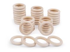 Wooden rings for various handicrafts Wooden rings are also suitable for making dream catchers, necklaces, macramé work, key rings, table runners and much more. Rings are unpainted, you can repaint the wood according to your own ideas, e.g. B. with acrylic paints, markers, glitter glue, napkin technology, etc. The rings can burst under heavy loads, they are only intended for decorative purposes. Material: unpainted wood Dimensions: Outer diameter 40 cm Inner diameter 25 cm Thickness 7mm Making Dream Catchers, Curtain Ring, Glitter Glue, Wooden Ring, Curtains With Rings, Crochet Art, Wooden Rings, Fiber Art, Table Runners