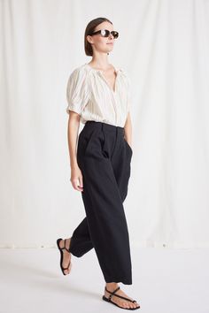 Spring 2023 Ready To Wear, 2023 Ready To Wear Collection, Striped Two Piece, 2023 Ready To Wear, Show Collection, Weather Wear, Maxi Styles, Gala Dresses