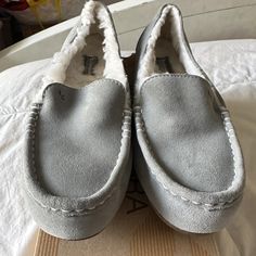 Grey UGG Koolaburra House Shoes  #UGG #slippers #houseshoes Grey Ugg, Ugg Slippers Women, Shoes Ugg, Ugg Slippers, Women's Slippers, House Shoes, Womens Uggs, Womens Slippers, Slippers