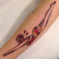 Flapper Tattoo, Diver Tattoo, Dove Tattoos, Retro Tattoos, Girl Tattoo, American Traditional Tattoo, Great Tattoos, Symbolic Tattoos, Trendy Tattoos