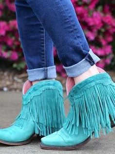 Type : Boots
Style: Bohemia/luxury
Qty : 1 pair
Material: PU
Size: 34-48
Occasions: casual/party/beach/vacation Western Style Fringe Boots For Spring, Western Summer Boots With Fringe, Western Fringe Boots For Summer, Spring Bohemian Boots With Fringe, Casual Summer Party Boots, Trendy Spring Boots With Tassels, Trendy Tassel Boots For Spring, Casual Closed Toe Summer Boots, Ankle Snow Boots