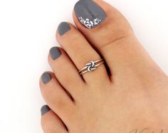 Trendy Pedicure, Grey Nail, Grey Nail Polish, Pedicure Designs Toenails