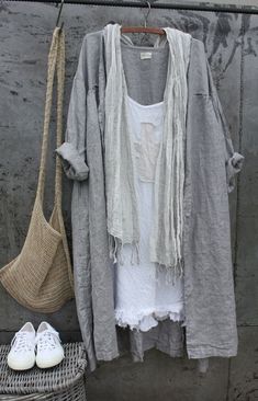 Linen Cardigan, Mode Boho, Clothes Rack, Cotton Cardigan, Mode Inspiration, Linen Clothes, Mode Outfits