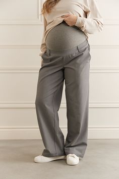 PANTALON-MO006-WOMANCE Nights Out With Friends, 26 Weeks Pregnant, 30 Weeks Pregnant, 30 Weeks, Out With Friends, Weeks Pregnant, Maternity Pants, Pregnancy Week By Week, Dress Pant