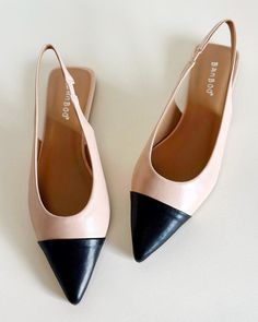 Cap Toe Sling Back Flats - Blackbird Boutique Sling Back Flats, Sling Back Shoes, Feminine Shoes, Back Shoes, Usa Shoes, Flat Heel Boots, Slingback Flats, Stretch Band, Stretch Bands