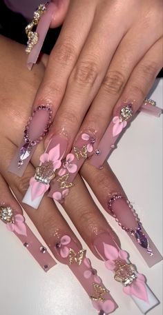 Nails Quinceanera, Aquarius Birthday Nails, Pink Birthday Nails, Quince Nails, Amazing Nail Art, Nails Bling, Red And Gold Nails, Glamour Nails