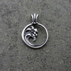 Ocean Pendant, White Gold Engagement Rings Vintage, Breaking Waves, Wave Pendant, Hammered Silver Jewelry, Modern Silver Jewelry, Simple Silver Jewelry, Waves Curls, Silver Jewellery Indian