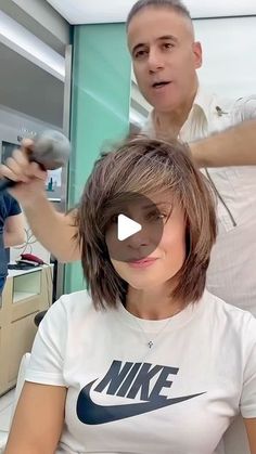 Pompon Tulle, Hair Curling Techniques, Fine Hair Tips, Rocker Hair, Blow Hair, Funky Short Hair, Silver Blonde Hair, Grey Hair Inspiration