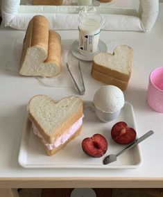 #sweets #desserts #sobremesa #doces Lovecore Aesthetic, Cute Baking, Think Food, Cute Desserts, Food Obsession, Cafe Food, Pretty Food, Food Cravings, I Love Food