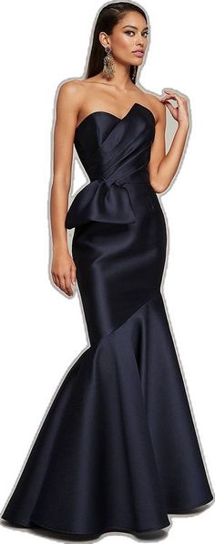 Elegant Formal Gown With Fitted Bodice, Elegant Formal Evening Dress With Sweetheart Neckline, Elegant Gown With Sweep Train And Fitted Bodice, Luxury Evening Gown With Mermaid Hem, Elegant Strapless Mermaid Dress For Evening, Elegant Gown With Pleated And Fitted Bodice, Elegant Gown With Sweep Train And Sweetheart Neckline, Elegant Sleeveless Gown For Gala, Elegant Strapless Mermaid Dress For Prom