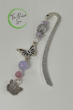 Beaded Bookmark with Butterfly Charms - Pink, Purple, and Clear Beads Beads Bookmark, Bookmark Charm, Purple Bookmark, Purse Charms Diy, Charm Bookmark, Custom Bookmarks, Clear Beads, Bead Charms Diy