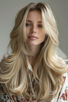 #haircolor #hairstyle #hairideas #hair #Ombrégreyhair #colorfullhairs Butterfly Haircut, Short Hair Lengths, Shorter Hair, Honey Blonde Hair, Haircuts Straight Hair, Long Blonde, Long Blonde Hair, Blonde Beauty, Haircut Ideas