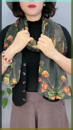 In this #ytshorts #tutorial you'll learn an perfect Stylish Silk Scarf Tie Methods | How to tie a scarf? P1130423 around the neck #shorts #scarf #scarfwearin... How To Tie Scarves Around Neck, Tying Scarfs How To Tutorials, Scarf Tying Tutorial Video, Tieing Scarfs Around Neck, How To Make A Scarf, How To Tie Neck Scarf, How To Tie A Silk Scarf, How To Tie A Scarf, Scarf Tying Tutorial