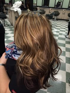 Caramel, blonde, red Colored Hair Ideas, Brown Long Hair, Shiny Healthy Hair, Honey Balayage, Cool Hair Styles, Hair Change, Black Hair Balayage, Caramel Blonde