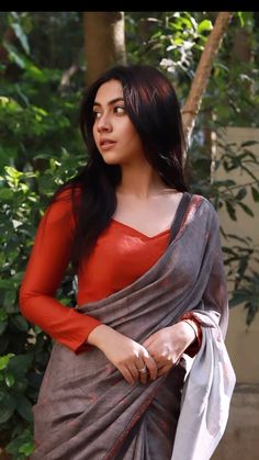 Reem Sameer, Simple Kurta, Actress Hairstyles, Simple Kurta Designs, Bridal Women, Classy Photography