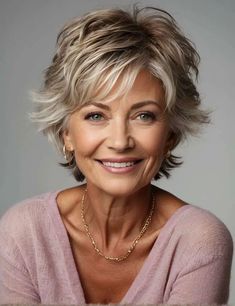 Chic Short Haircuts, Short Choppy Hair, Haircuts For Medium Hair, Haircut For Older Women, Penteado Cabelo Curto