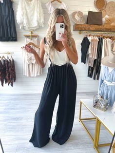 Double-layered rayon modal jersey crop tank top with v-neck92Rayon modal 8Spandex Style Jumpsuit, Outfit Styling, Outfit Trends, Aesthetic Outfit, Outfits Fashion, Outfit Summer, Work Attire, Casual Summer Outfits, Outfit Casual