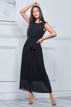 Add a touch of elegnace to your wardrobe with this simple chiffon pleated floor-length maxi dress from Jolie Moi. Complete with a rounded neckline and a sleeveless design, it is a sophisticated option perfect for work or any occasion. Floor Length Maxi Dress, Pleated Chiffon, Maxi Dress Black, Oasis Fashion, Rounded Neckline, Sleeveless Maxi Dress, Fashion Face, Black Maxi Dress, Dress P