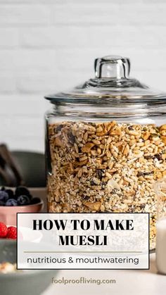 Muesli in a big jar. Muesli Breakfast, Muesli Cereal, Fool Proof Recipes, Best Breakfast Recipes, Easy Meal Prep, Dried Fruits