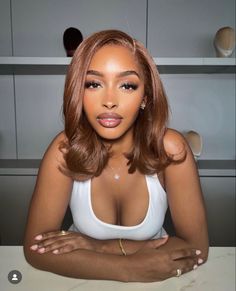 Red Brown Bob Black Women, Black Women Red Carpet Hair, Good Hair Colors For Brown Skin, Hair Color Ideas Brown Skin, Honey Brown Hair Color Black Women, Light Brown Hair Black Women, Dye Styles, Bday Hair, Honey Brown Hair