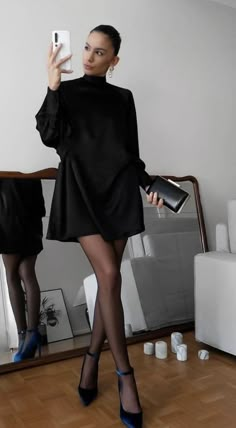 Elegantes Party Outfit, Chique Outfits, Looks Street Style, Looks Black, Black Stockings, Dinner Outfits, Looks Chic, A Mirror, Mode Inspiration