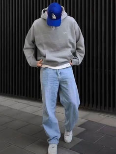 Men Sporty Outfits Casual, Trendy Man Outfits Casual, Best Mens Outfits, Mens Winter Fits Streetwear, Skate Style Outfits Guys, Trendy Boys Outfit 2024, Casual Mens Streetwear, Mens Clothing Inspiration, Casual Outfits Men Jeans