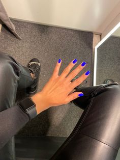 Blue Nails Outfit, Summer Aesthetic Nails, Electric Blue Nails, Aesthetic Nail Art, Nails For Summer, Aesthetic Nails, Minimal Nails