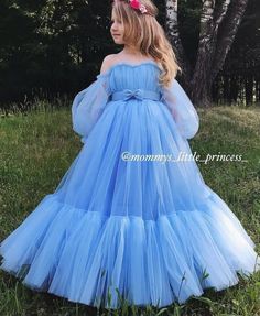 Birthday Gowns For Kids, Kids Gown Design, Prom Dress Aesthetic, Gaun Tulle, Prom Dress Short, Dress Short Prom, Mother Daughter Matching Outfits, Social Media Feed