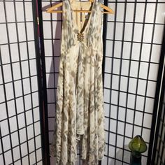 Nwt Chico’s Sleeveless Dress Size .5/6/Xs Sleeveless Neutral Maxi Dress For Beach, Neutral Sleeveless Maxi Dress For Beach, Summer Sleeveless Neutral Maxi Dress, Brown Flowy Sleeveless Maxi Dress, Flowy Sleeveless Brown Maxi Dress, Casual Sleeveless Neutral Maxi Dress, Sleeveless Neutral Maxi Dress For Vacation, Neutral Sleeveless Maxi Dress For Vacation, Spring Sleeveless Neutral Maxi Dress