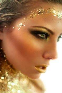 Gold Goddess Makeup, Fantasy Make-up, Goddess Makeup, Make Up Gold, Toga Party, Makeup Gold, Eyeshadow Products, Gold Costume, Goddess Costume