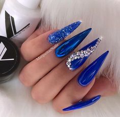 Sharp manicure Nailsrhinestones stylishideas for every day SharpFancy NailsTrendy NailsSharp Nail DesignsNails DesignNail Designs rhinestones Diamond Nail Art Design, Nail Art Bleu, Blue Stiletto Nails, Blue Nail Art Designs, Dark Blue Nails, Diamond Nail Art, Stiletto Nail Art, Stiletto Nails Designs