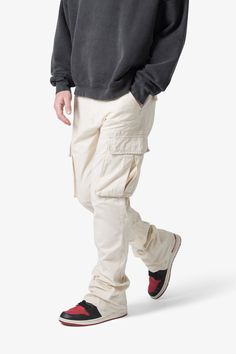 the Bootcut Cargo Pants are designed with our new B fit, which is slim through the thigh and features a slight flare at the leg opening and is constructed from washed twill, with a vintage wash, and finished with tonal self panelling. details flare at leg opening 100% cotton model is 6’1, 140 lbs and wears a size 30 Urban Straight Leg Cotton Cargo Pants, Urban Straight Leg Cargo Pants, Casual Fitted Washed Cargo Jeans, Fitted Washed Cargo Jeans For Streetwear, Fitted Washed Straight Leg Cargo Jeans, Fitted Straight Leg Washed Cargo Jeans, Urban Full Length Cotton Cargo Jeans, Urban Style Full-length Cargo Jeans, Urban Cargo Pants With Relaxed Straight Leg