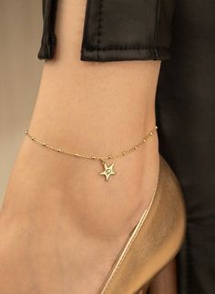 Beaded Chain Personalized Letter Starfish Anklet Bracelet - Ankle Initial Bracelet - Beaded Chain Anklet - Anklets for Women - Gift for Her Welcome to PizumiLondon ! Our one-stop shop for stunning and unique silver jewellery is crafted with love, care, and high-quality materials. Whether you're looking for a simple everyday piece or a special statement item, we've got something for every taste and style. How To Order : 1- Make your selections primary color and chain size. 2- Write the initial yo Gold Anklet With Star Charm As Gift, Gold Anklets With Star Charm For Gift, Star Charm Anklets For Gifts, Star Charm Anklets As Gift, Star Charm Anklets Suitable As A Gift, Initial Anklet, Starfish Anklets, Anklets For Women, Anklet Designs