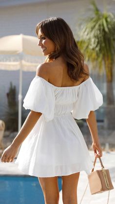 Details: Off the shoulder Versatile style Mini dress Size and Fit: Size Length Bust S 72cm/28.3'' 83cm/32'' M 73cm/28.7'' 87cm/34.2'' L 74cm/29.1'' 93cm/36.6'' XL 79cm/29.5'' 97cm/38.2''