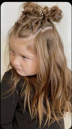 Loose Wavy Hair Ideas Girls Half Up Half Down Hairstyles Kids, Cute Toddler Hairstyles Easy, Hairstyle Toddler Girl, Birthday Hairstyles For Kids, Baby Hair Styles, Loose Wavy Hair, Wavy Hair Ideas, Hair Styles For Girls