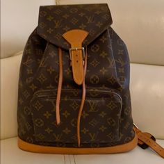 Excellent Condition Beautiful Lv. Montsouris Gm Backpack Bag Monogram. Backpack Louis Vuitton, Palm Springs Mini Backpack, Beautiful Backpacks, Louis Vuitton Backpack, Louis Vuitton Color, Rucksack Backpack, Tall Leather Boots, Louis Vuitton Damier Ebene, Vintage Louis Vuitton