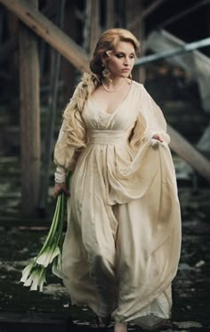 Goddess Dress, Historical Fashion, Pretty Dresses